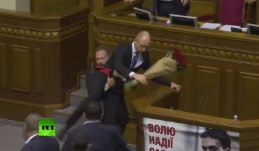 Ucraina corrotta: rissa in Parlamento